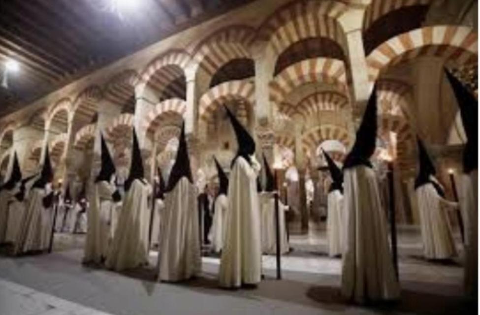 A 20 Metros De La Mezquita Catedral ,Apartamentos Turistico Cespedes 5 코르도바 외부 사진