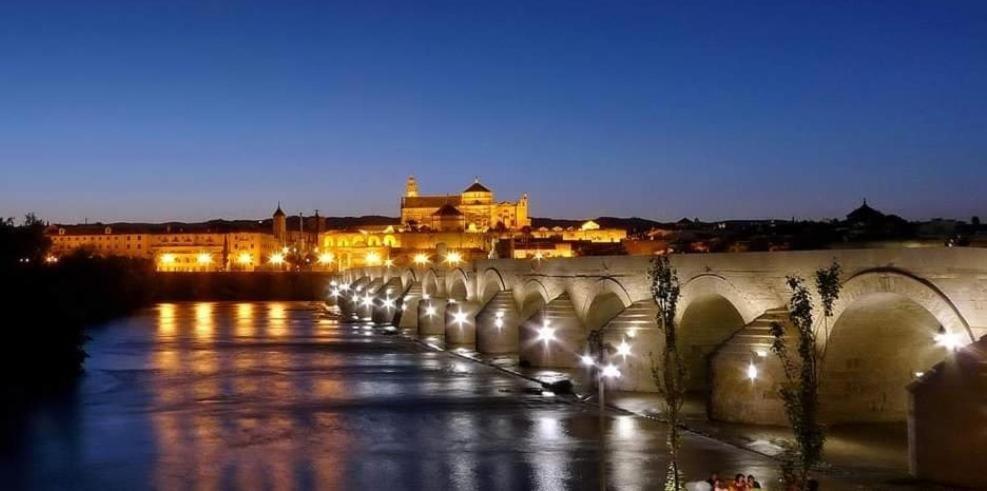 A 20 Metros De La Mezquita Catedral ,Apartamentos Turistico Cespedes 5 코르도바 외부 사진